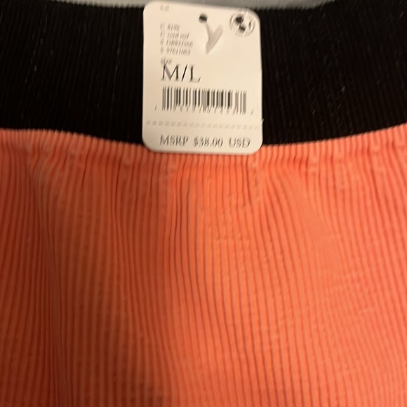 Free People Medium large, coral reef biker shorts - Picture 2 of 4